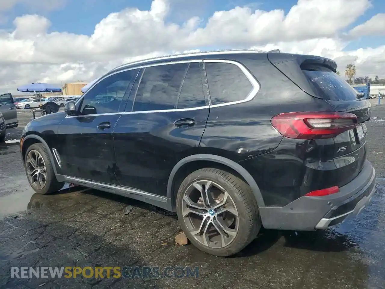 2 Photograph of a damaged car 5UXCR4C08N9K12930 BMW X5 2022