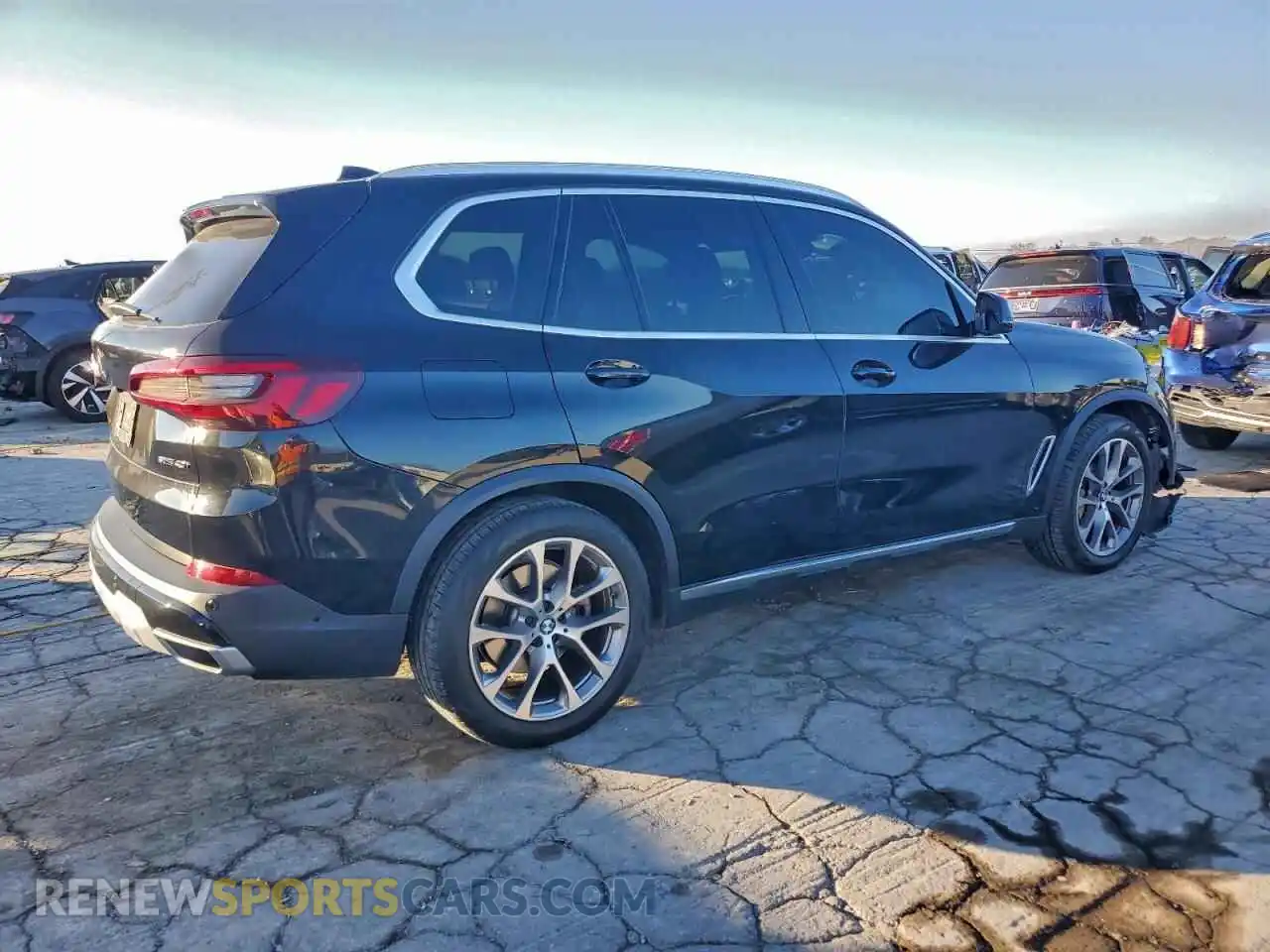3 Фотография поврежденного автомобиля 5UXCR4C09N9M97024 BMW X5 2022
