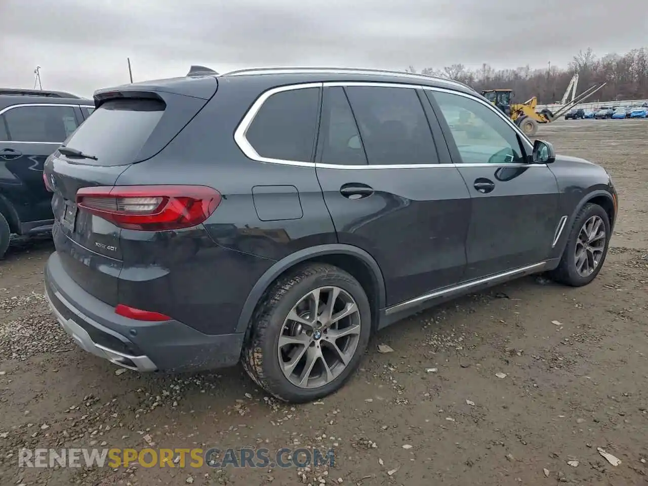 3 Photograph of a damaged car 5UXCR6C00N9K78657 BMW X5 2022