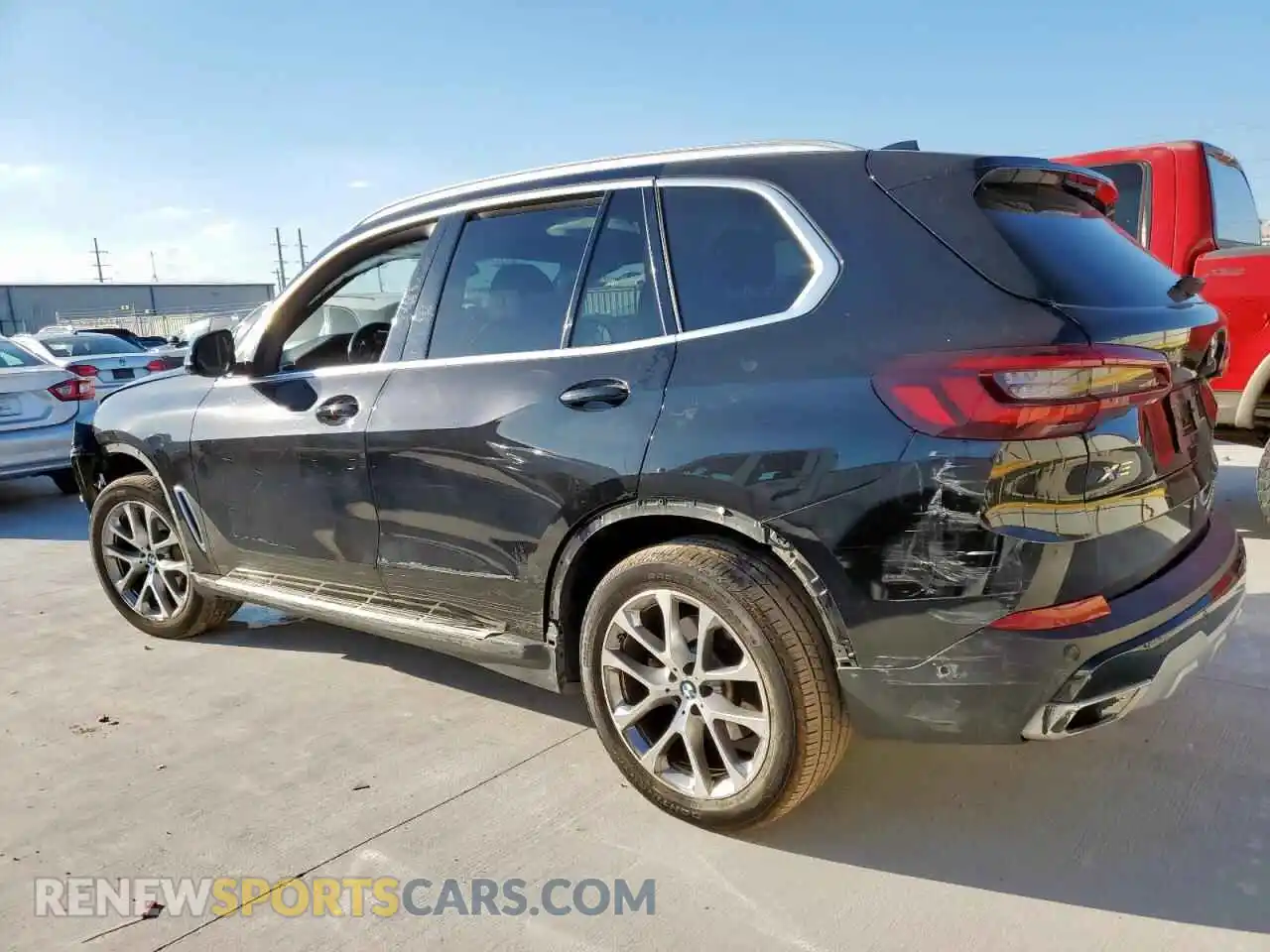 2 fotografías del automóvil dañado 5UXCR6C00N9L61943 BMW X5 2022
