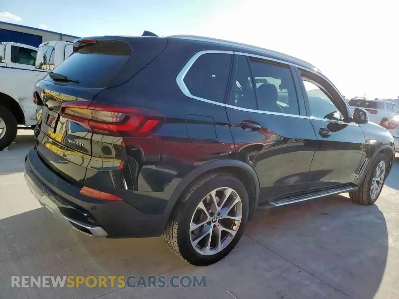 3 fotografías del automóvil dañado 5UXCR6C00N9L61943 BMW X5 2022