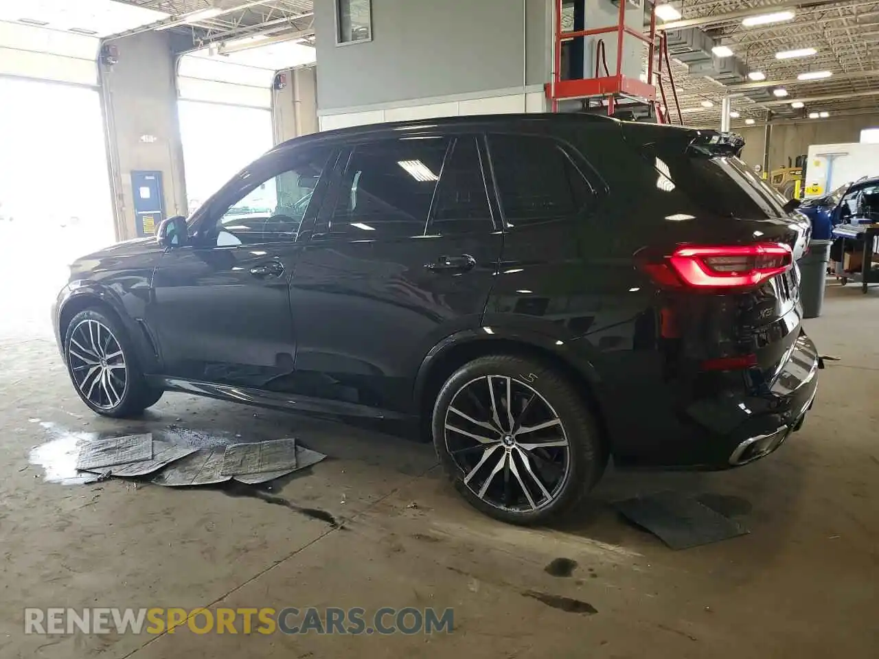 2 fotografías del automóvil dañado 5UXCR6C00N9L88222 BMW X5 2022