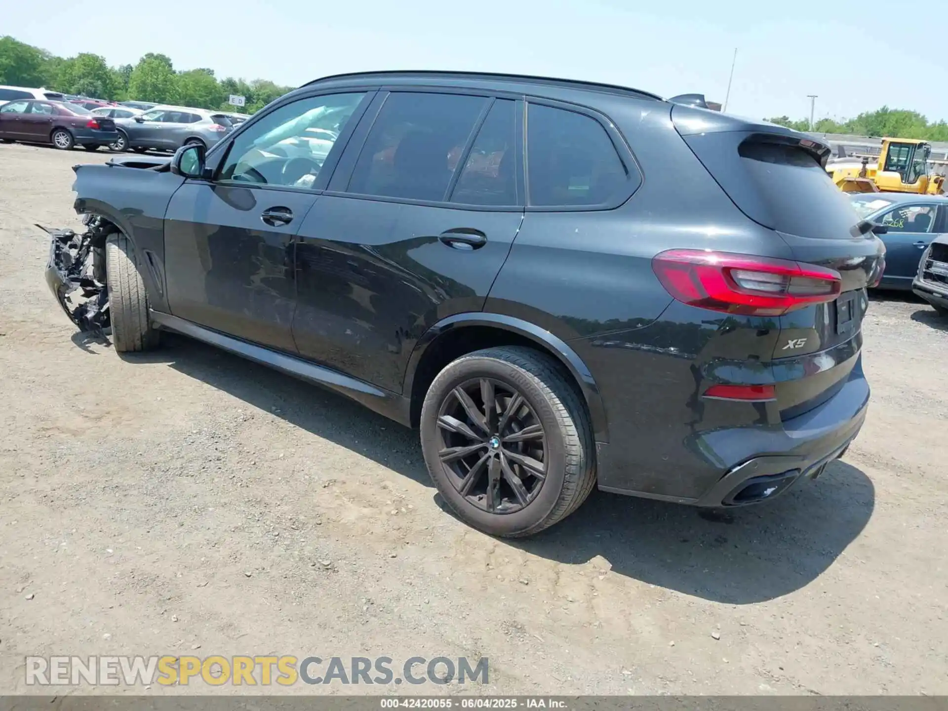 3 Photograph of a damaged car 5UXCR6C00N9M03205 BMW X5 2022