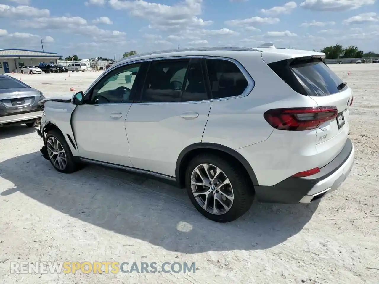 2 Photograph of a damaged car 5UXCR6C00N9M47849 BMW X5 2022