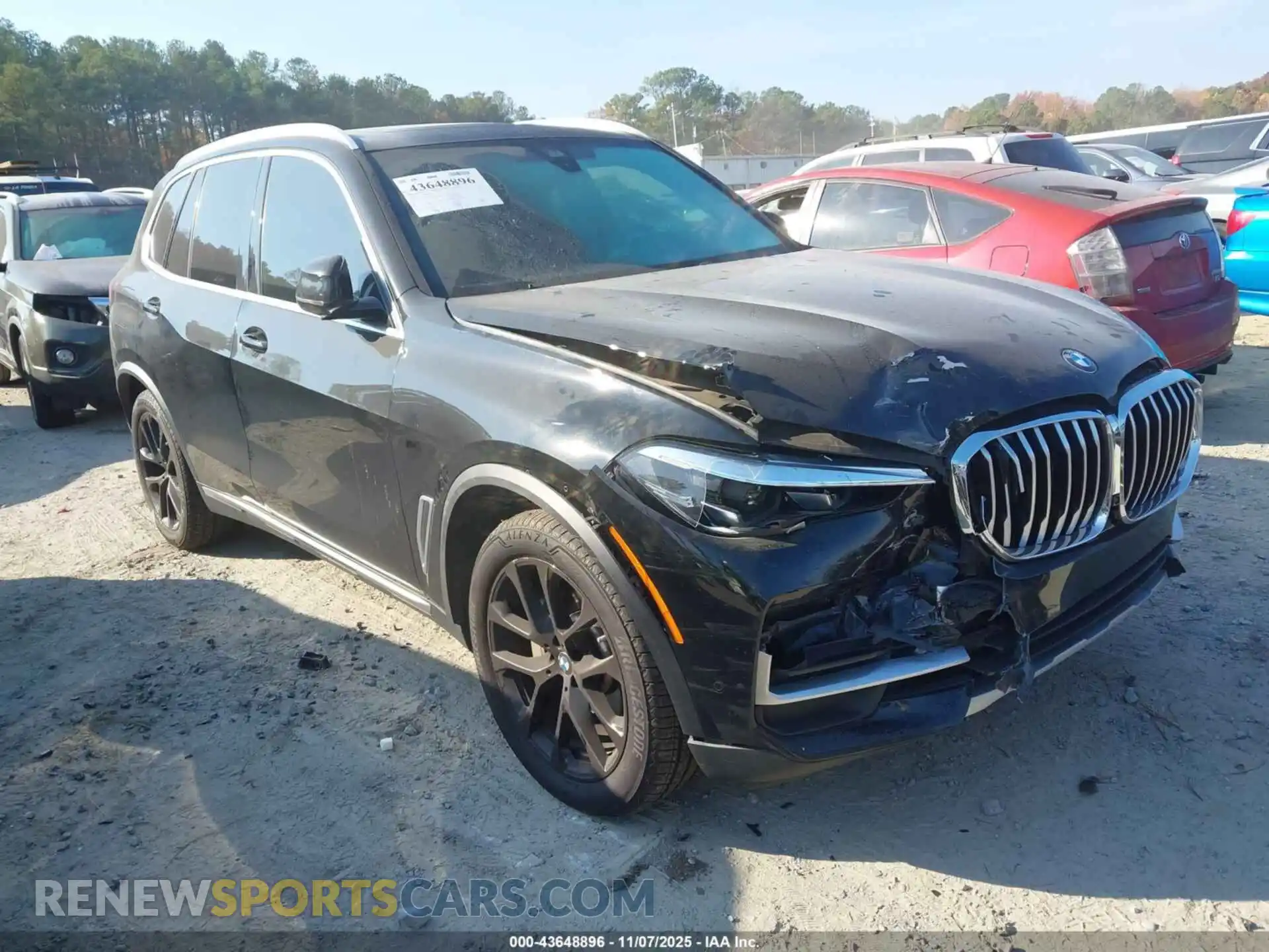 1 Photograph of a damaged car 5UXCR6C01N9K60281 BMW X5 2022