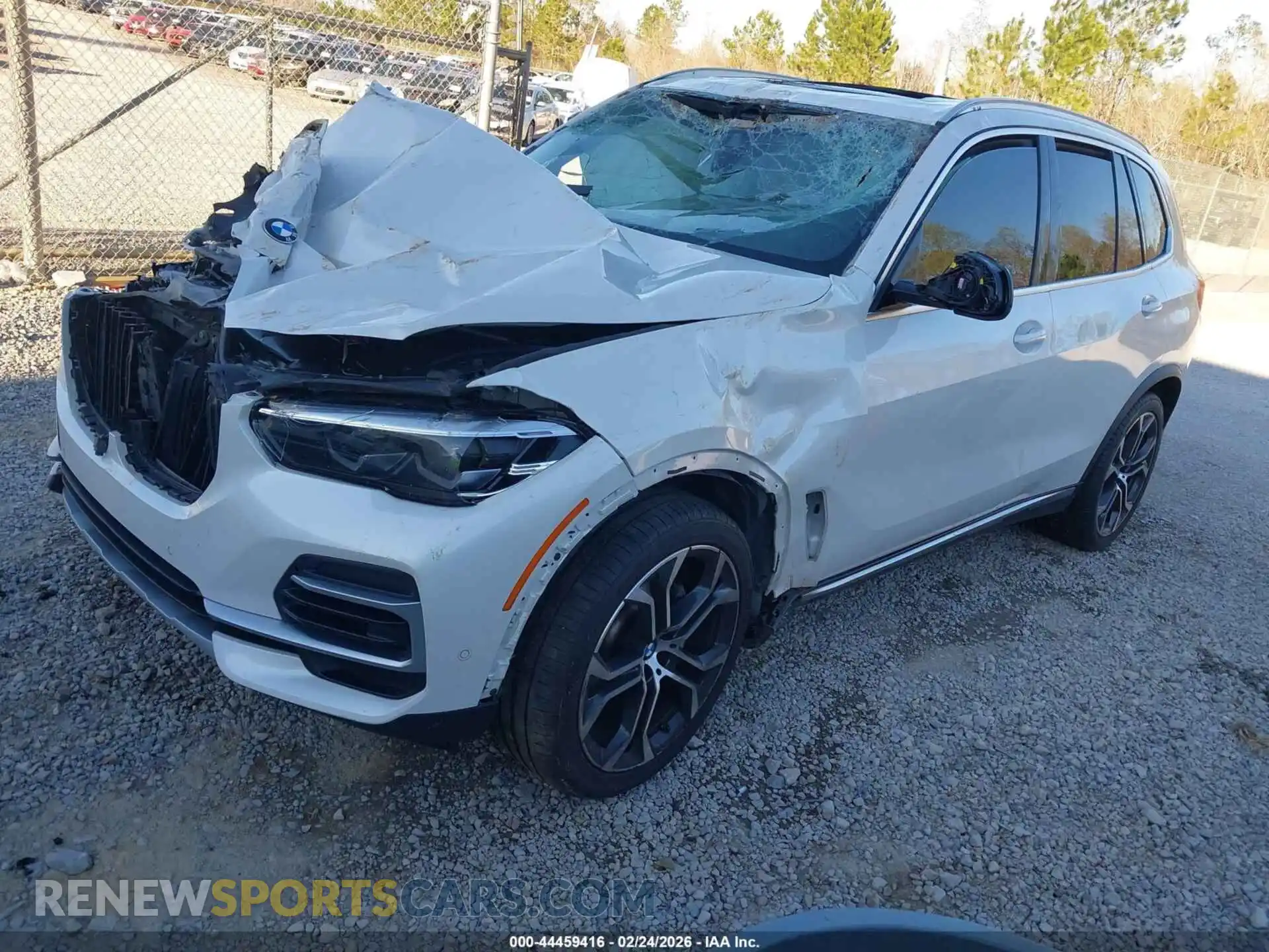 2 Photograph of a damaged car 5UXCR6C01N9L01539 BMW X5 2022
