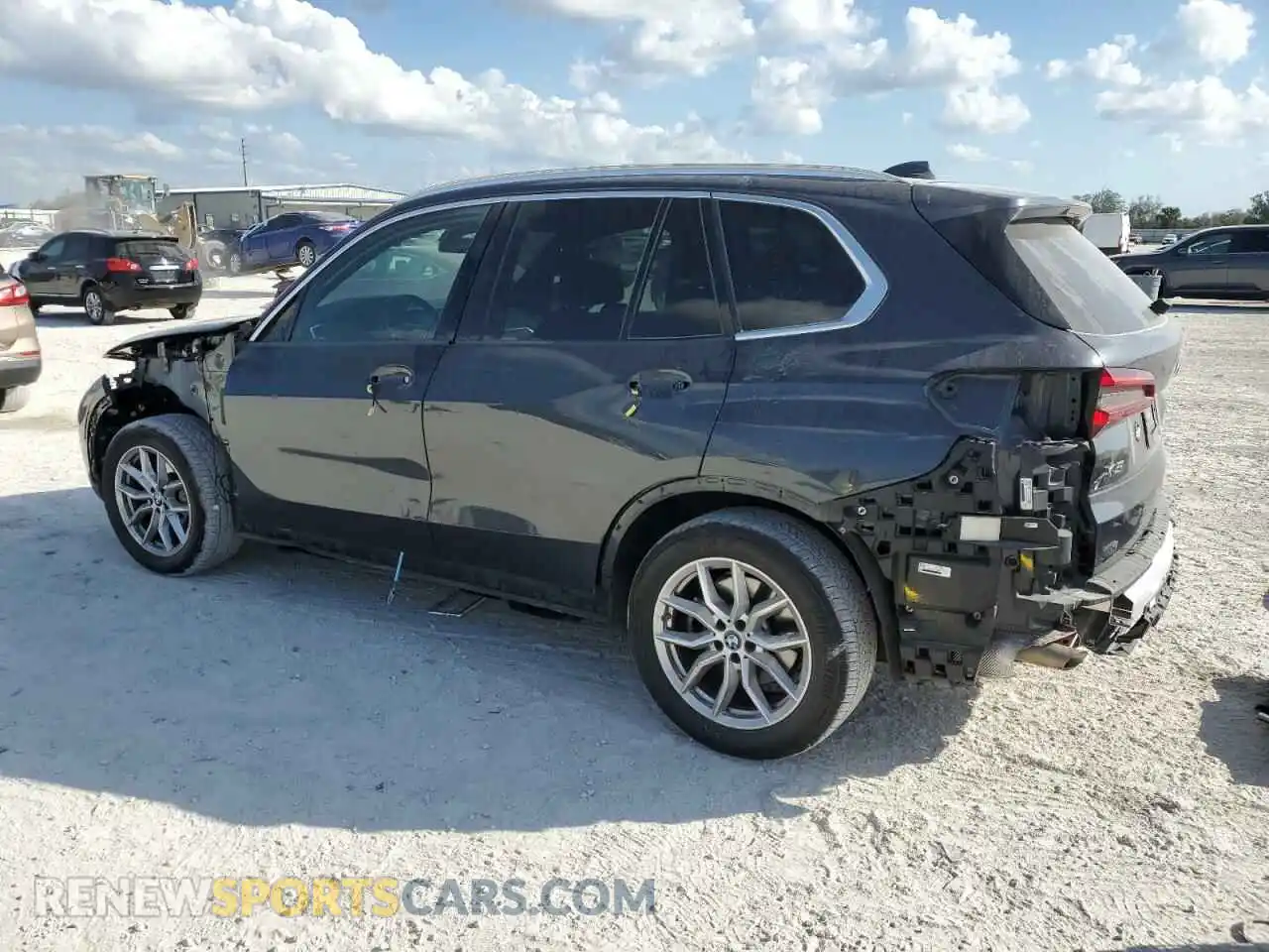 2 Photograph of a damaged car 5UXCR6C01N9L38252 BMW X5 2022