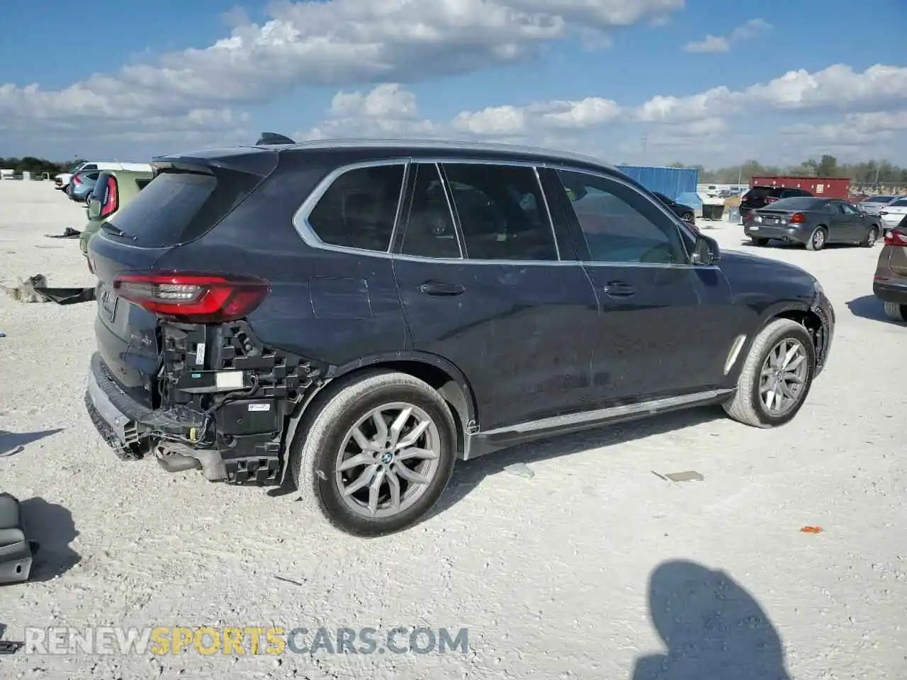 3 Photograph of a damaged car 5UXCR6C01N9L38252 BMW X5 2022