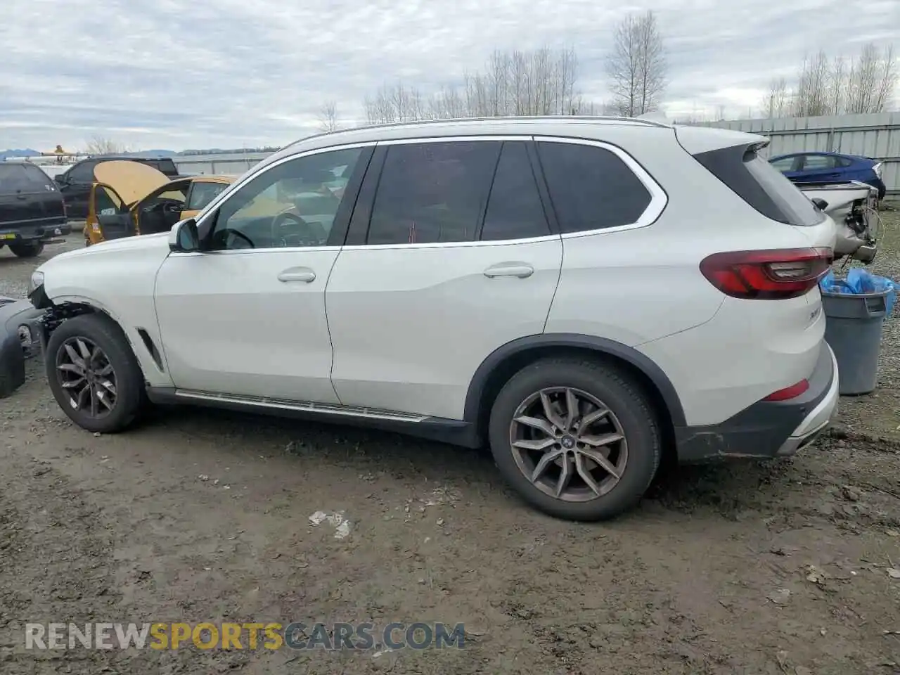 2 Photograph of a damaged car 5UXCR6C01N9N15043 BMW X5 2022