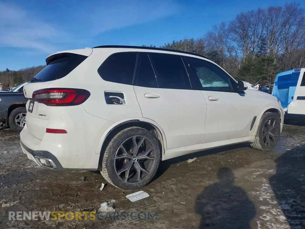 3 Photograph of a damaged car 5UXCR6C02N9L48479 BMW X5 2022