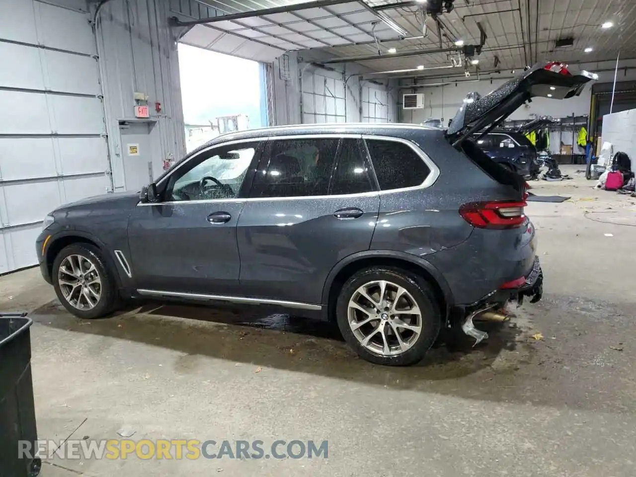 2 Фотография поврежденного автомобиля 5UXCR6C02N9M05912 BMW X5 2022