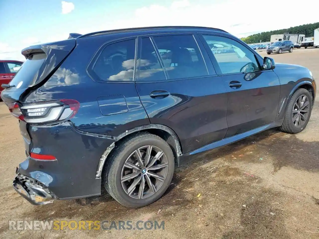 3 Photograph of a damaged car 5UXCR6C03N9J21530 BMW X5 2022
