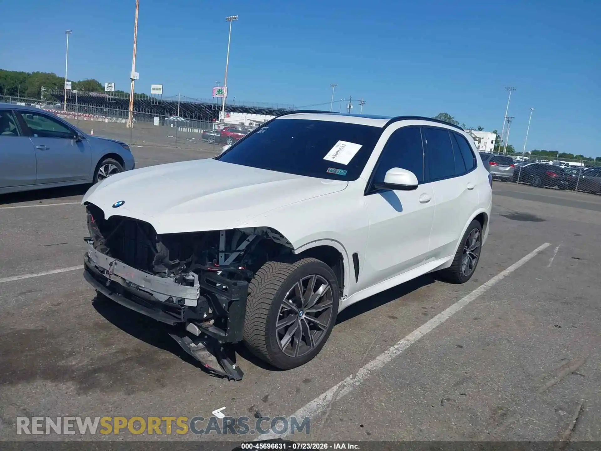 2 fotografías del automóvil dañado 5UXCR6C03N9K56698 BMW X5 2022