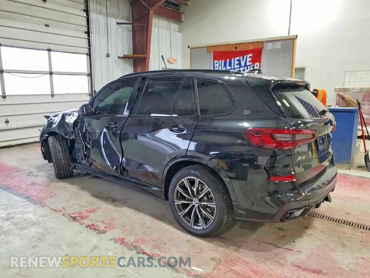 2 Photograph of a damaged car 5UXCR6C03N9L41198 BMW X5 2022