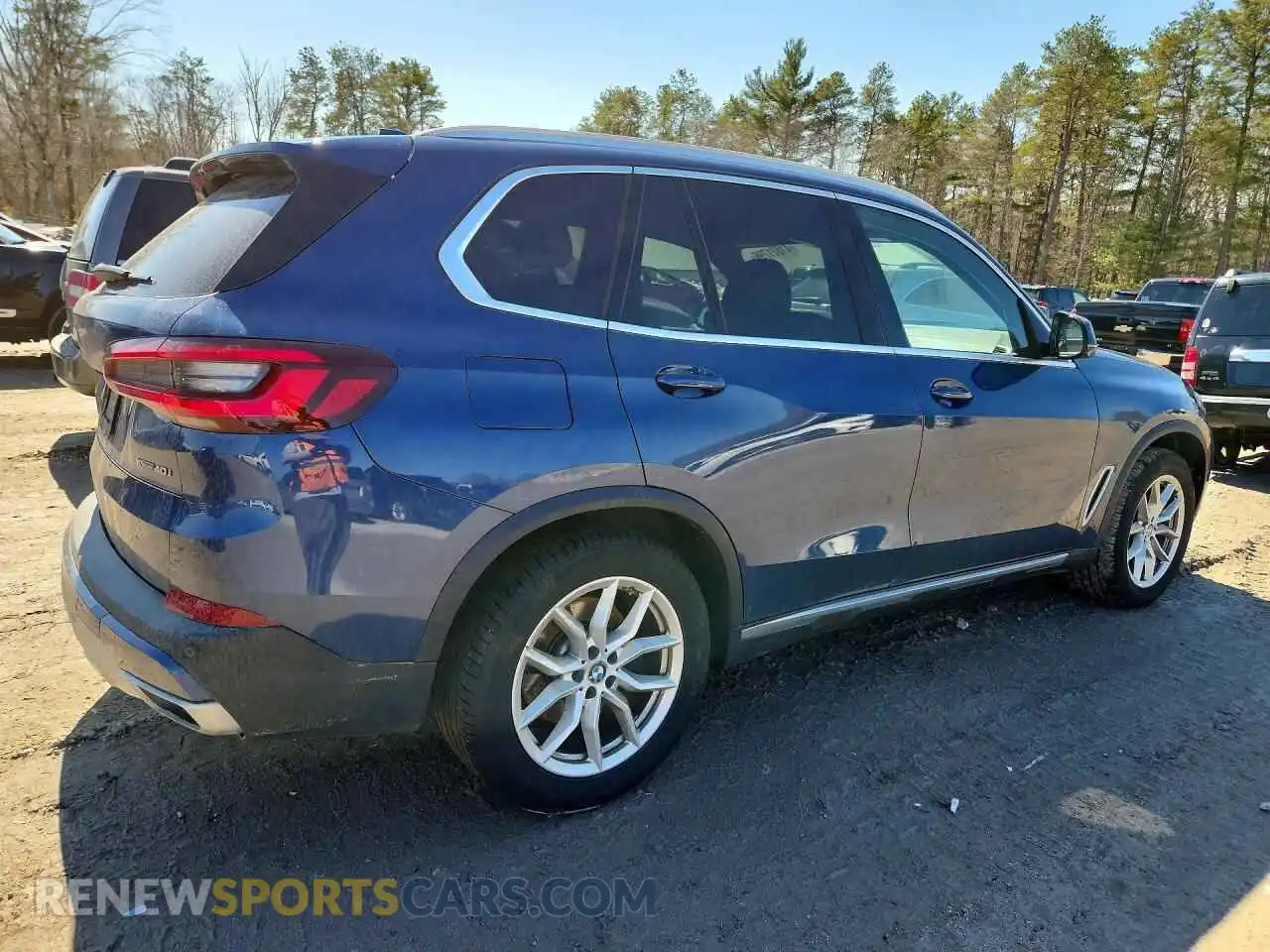 3 Photograph of a damaged car 5UXCR6C04N9L92564 BMW X5 2022