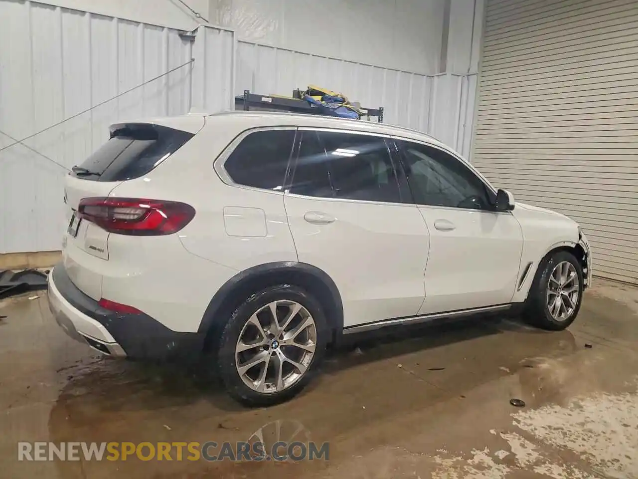3 Фотография поврежденного автомобиля 5UXCR6C05N9K73082 BMW X5 2022