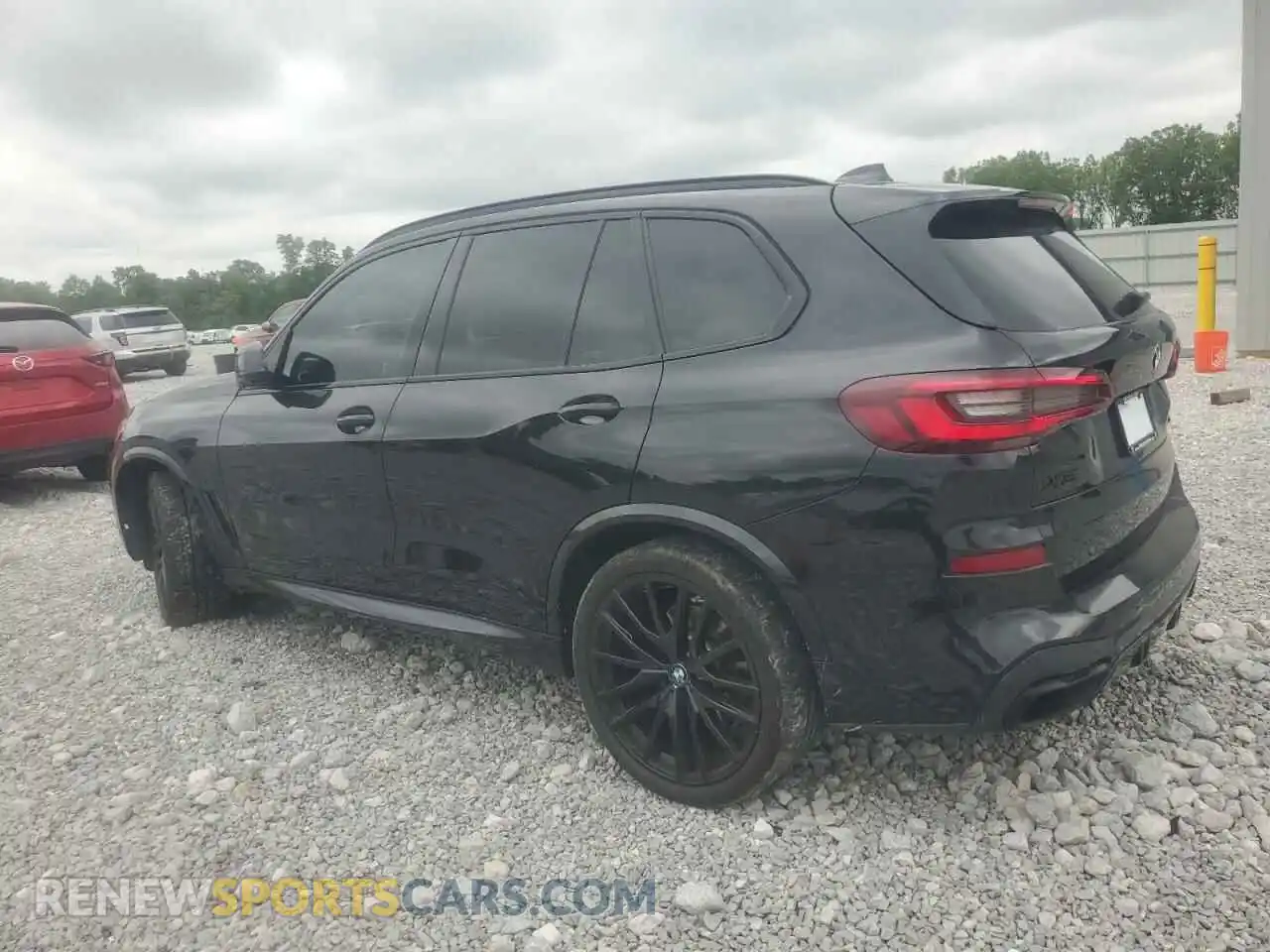 2 Photograph of a damaged car 5UXCR6C05N9L20370 BMW X5 2022