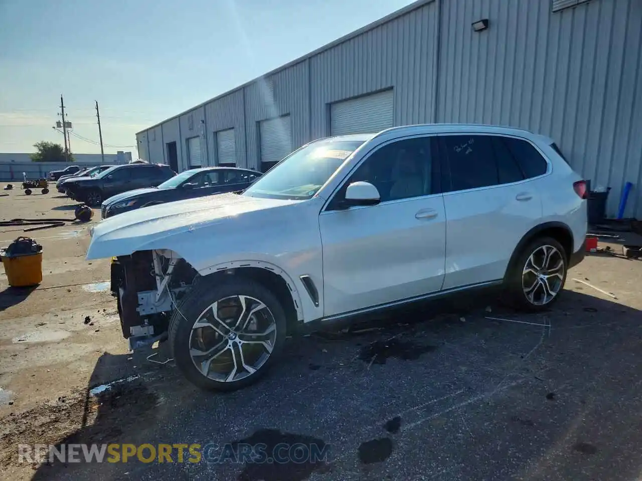 1 Photograph of a damaged car 5UXCR6C05N9N06295 BMW X5 2022