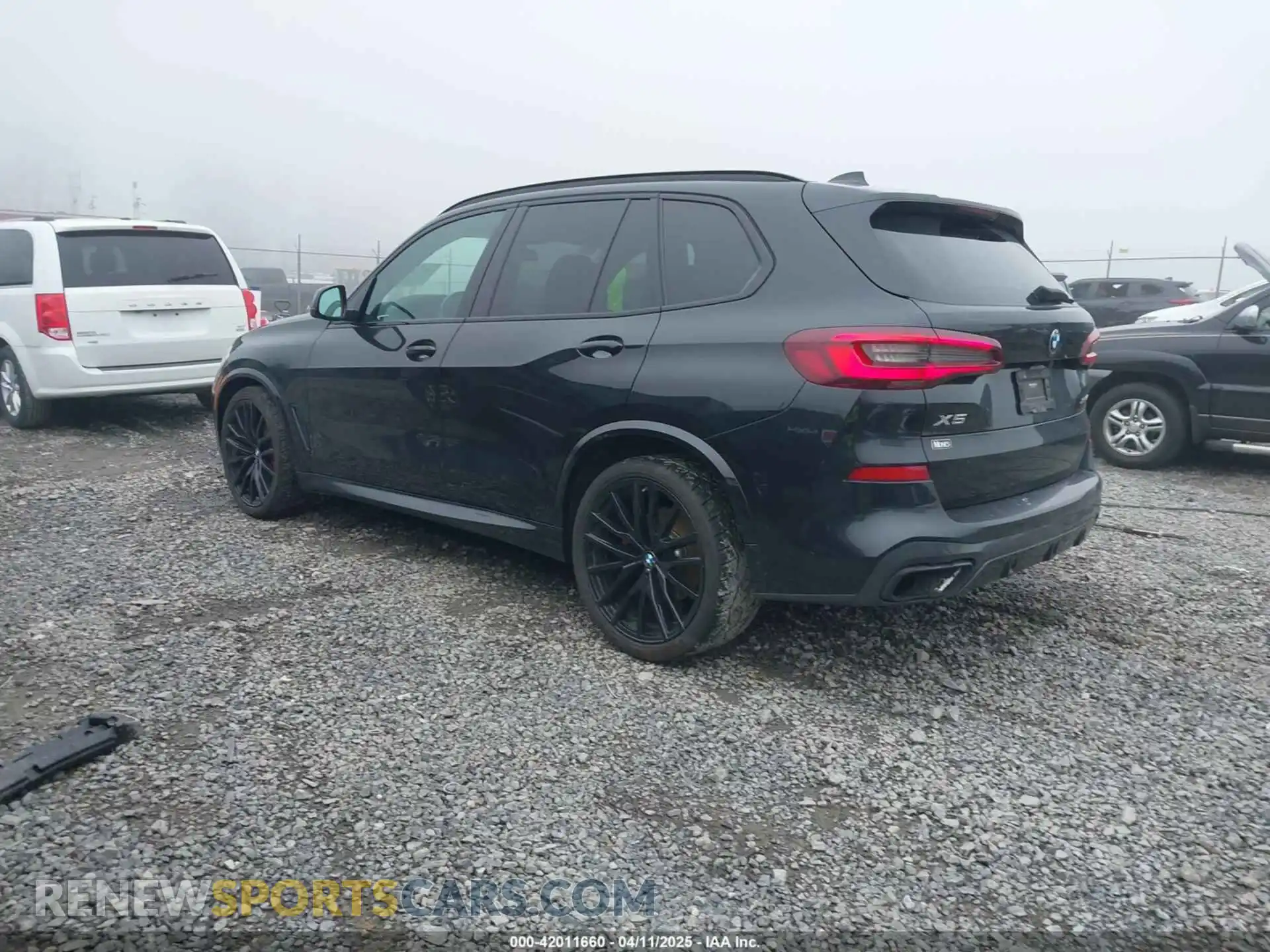 3 Photograph of a damaged car 5UXCR6C05N9N12775 BMW X5 2022