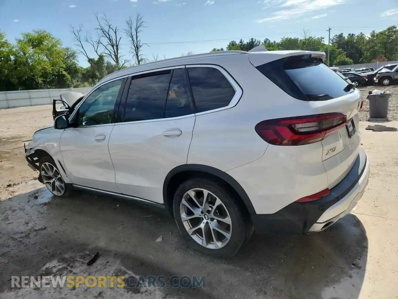 2 Photograph of a damaged car 5UXCR6C06N9J24065 BMW X5 2022