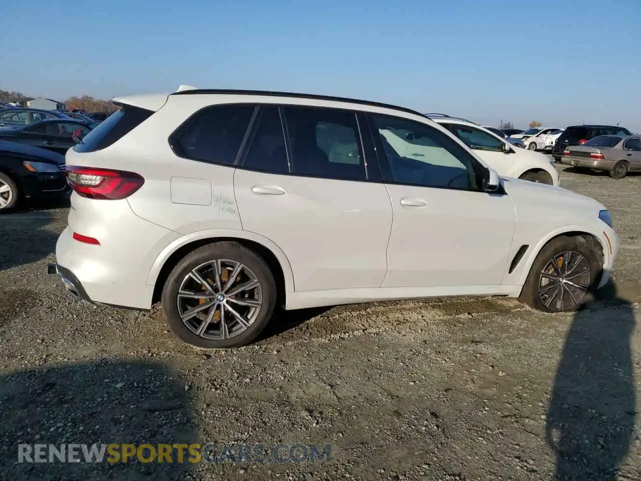 3 Photograph of a damaged car 5UXCR6C06N9K72975 BMW X5 2022