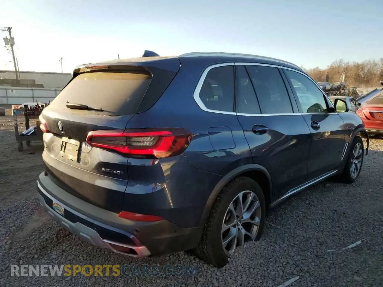 3 Photograph of a damaged car 5UXCR6C06N9L52521 BMW X5 2022