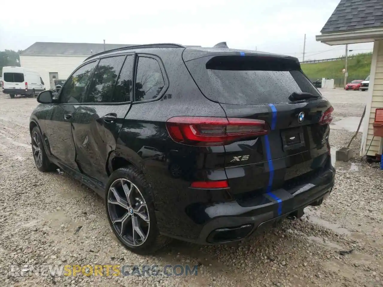 3 Photograph of a damaged car 5UXCR6C06N9L81680 BMW X5 2022