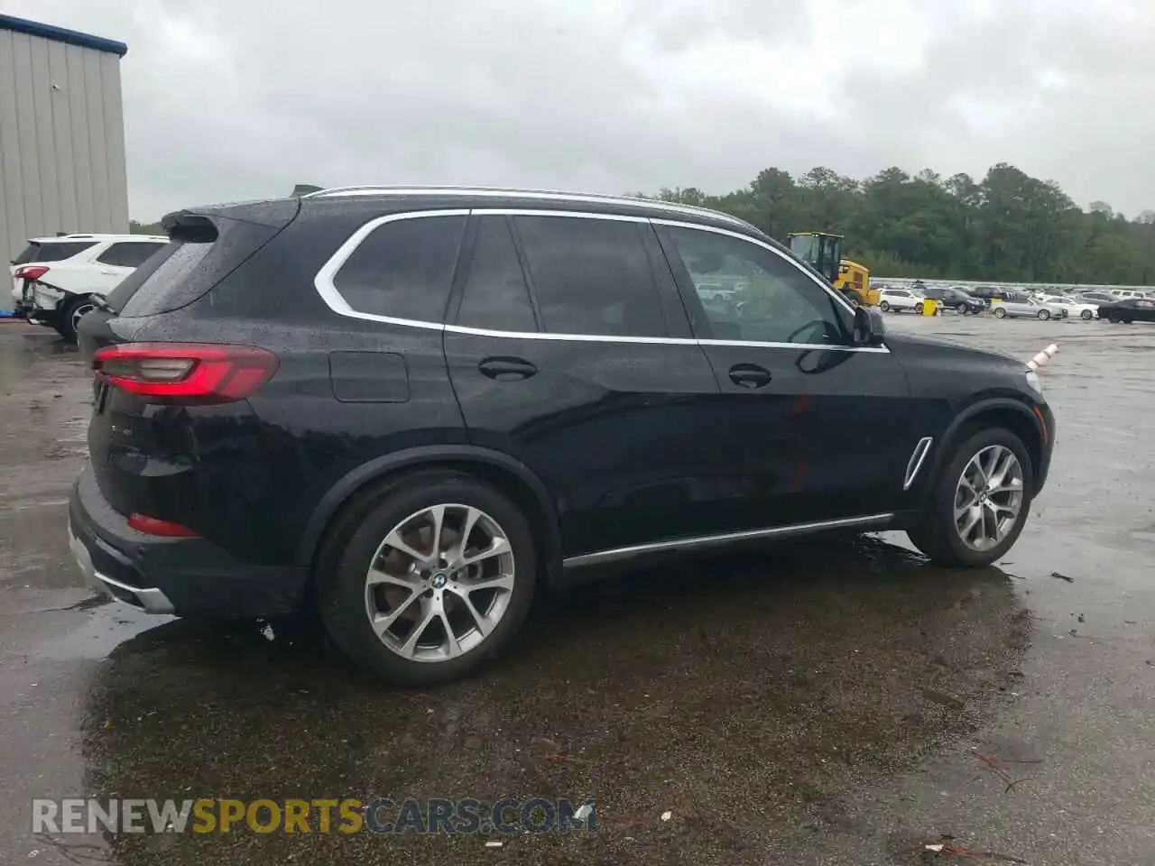 3 Photograph of a damaged car 5UXCR6C06N9L83039 BMW X5 2022