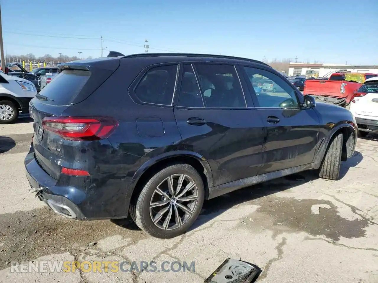 3 Photograph of a damaged car 5UXCR6C06N9L95952 BMW X5 2022