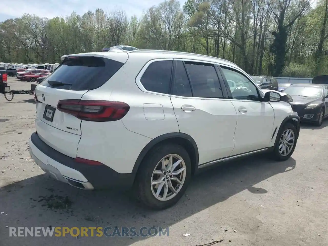 3 Photograph of a damaged car 5UXCR6C07N9J26990 BMW X5 2022