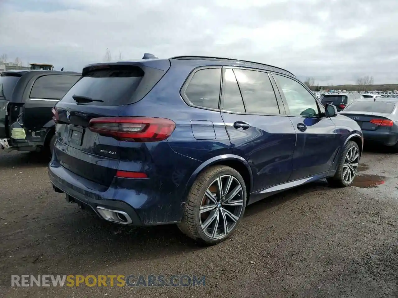 3 Photograph of a damaged car 5UXCR6C07N9J47337 BMW X5 2022