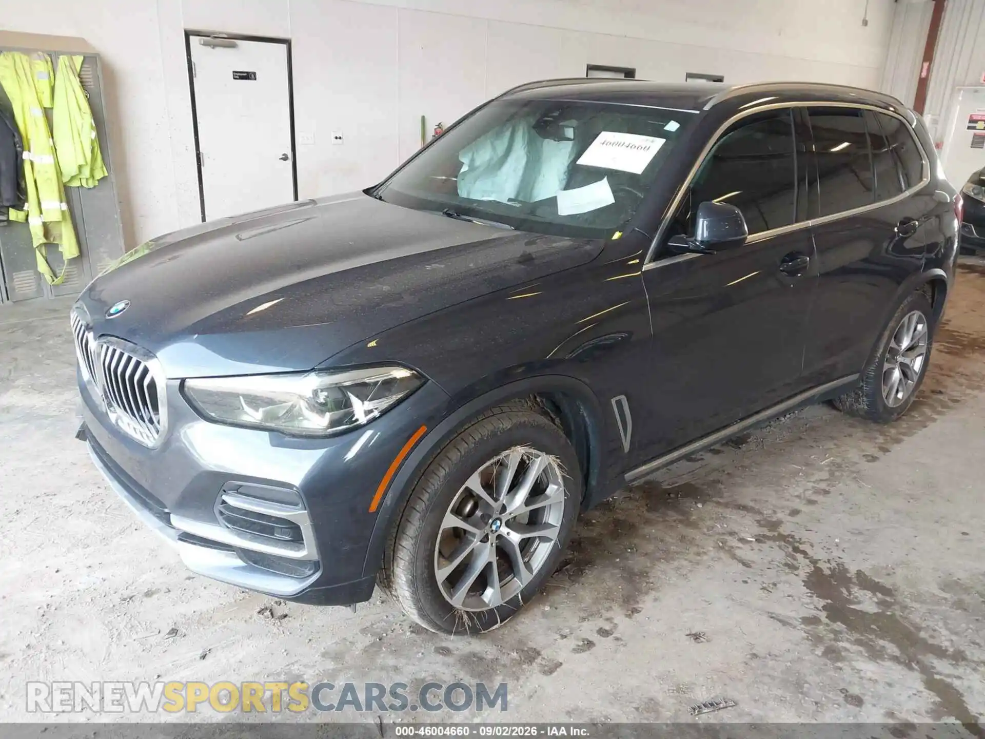 2 Photograph of a damaged car 5UXCR6C07N9M89886 BMW X5 2022