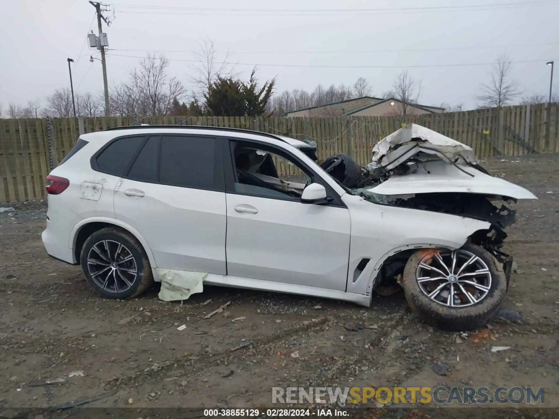 12 Photograph of a damaged car 5UXCR6C07N9N14799 BMW X5 2022