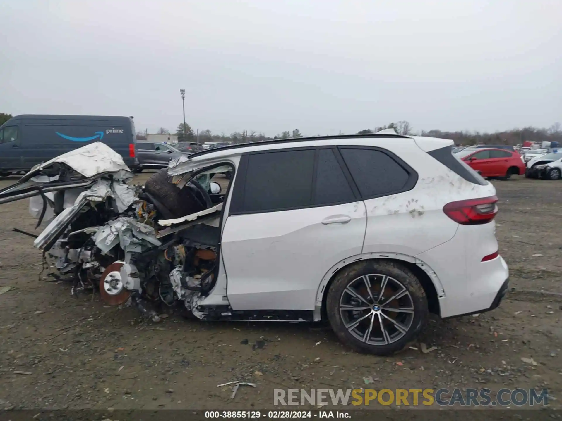 13 Photograph of a damaged car 5UXCR6C07N9N14799 BMW X5 2022
