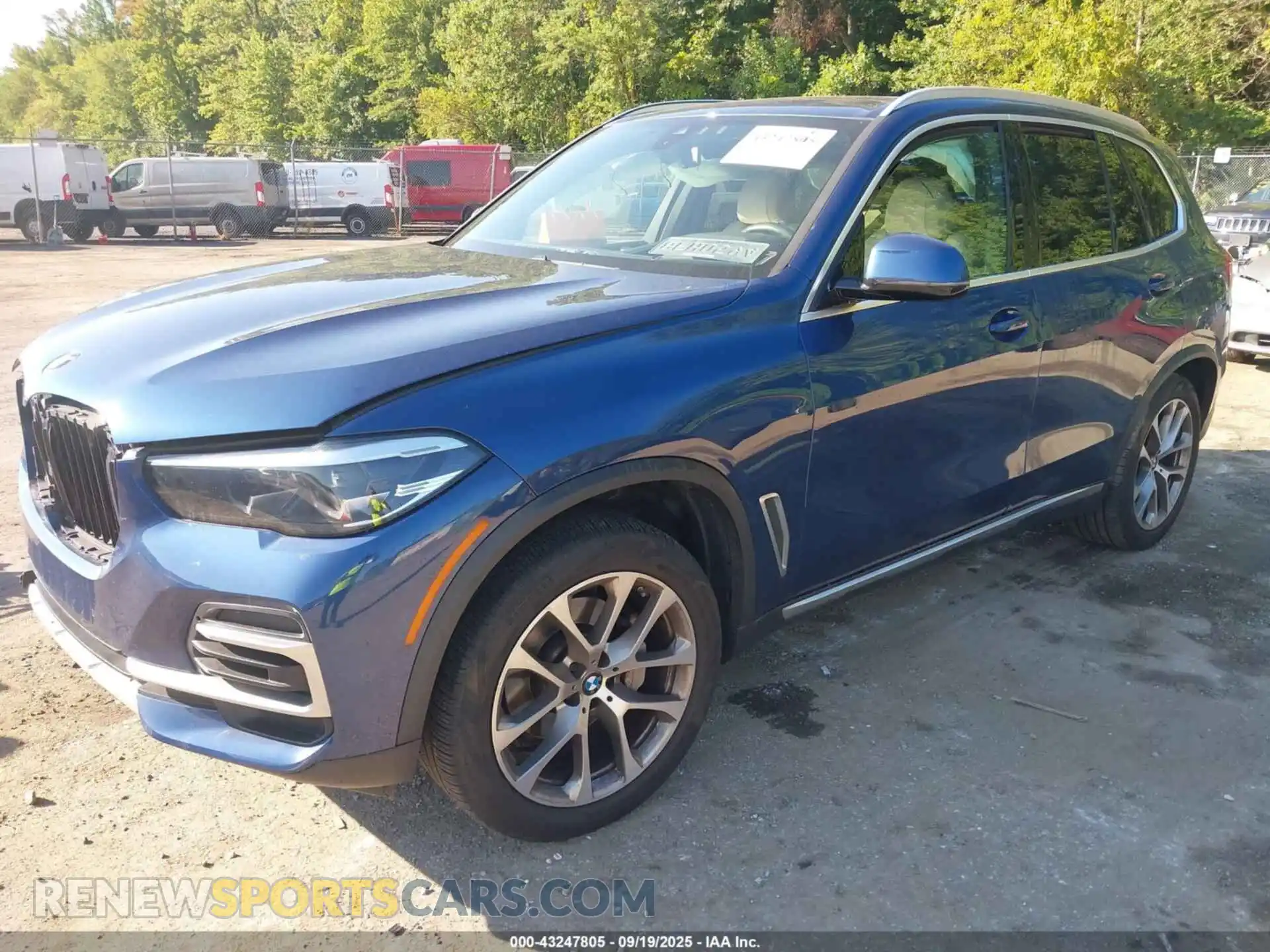 2 Photograph of a damaged car 5UXCR6C07N9N32963 BMW X5 2022