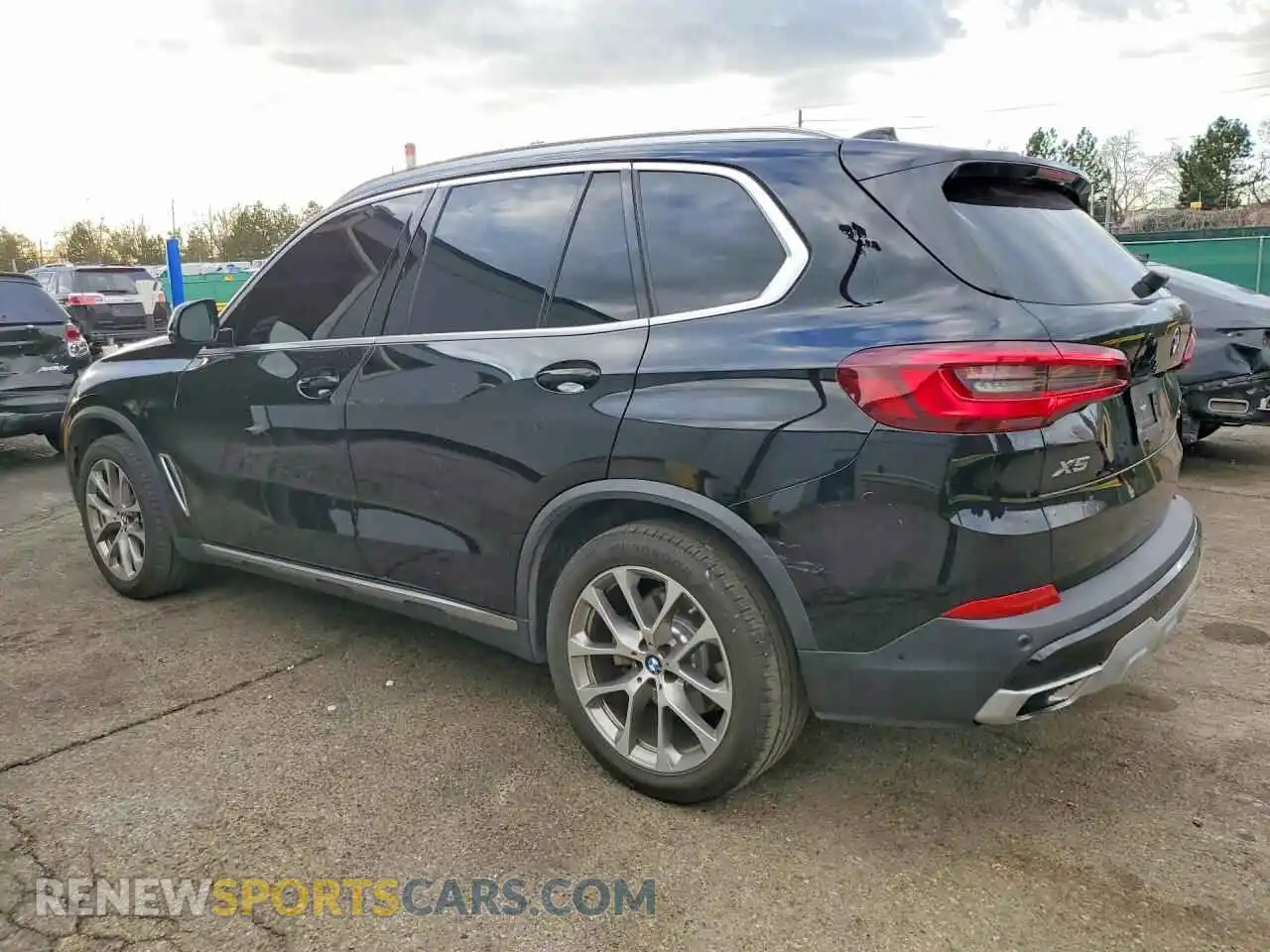2 Photograph of a damaged car 5UXCR6C09N9K56396 BMW X5 2022
