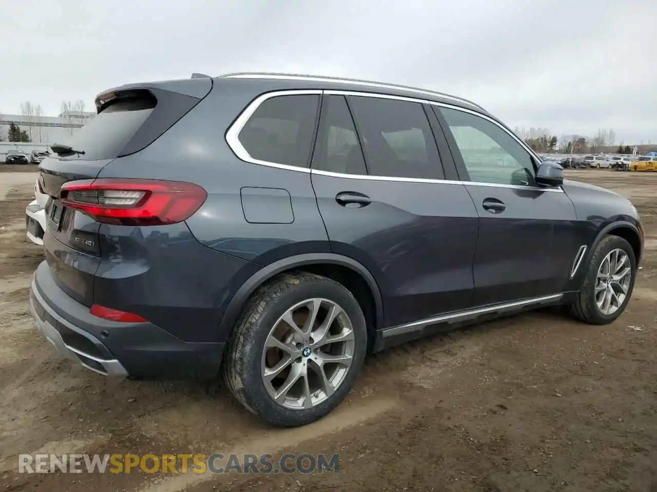 3 Photograph of a damaged car 5UXCR6C09N9L65389 BMW X5 2022