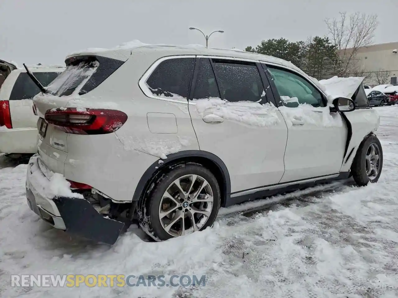 3 Photograph of a damaged car 5UXCR6C09N9M90859 BMW X5 2022