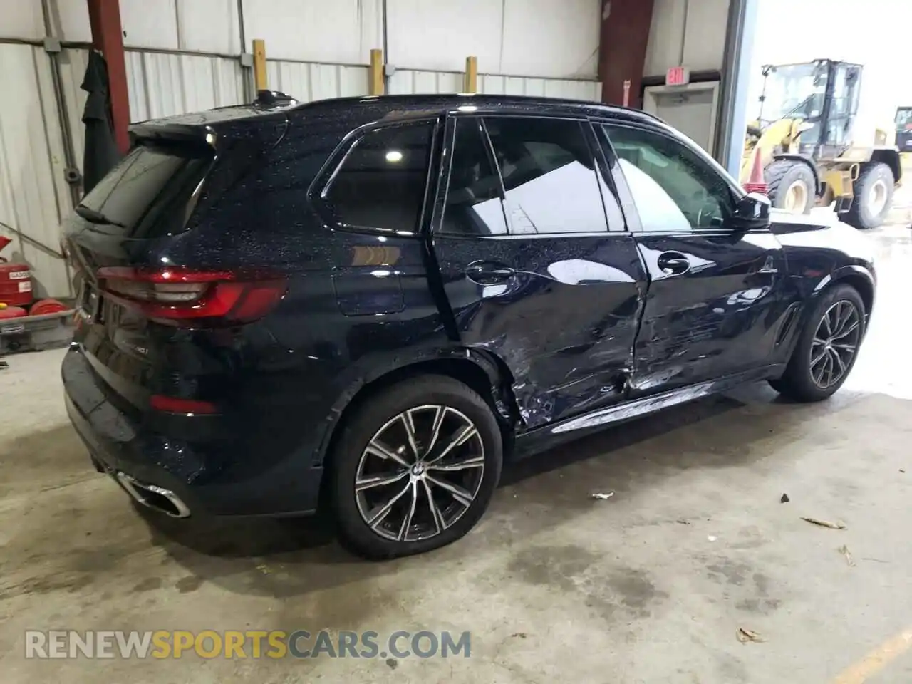 3 Photograph of a damaged car 5UXCR6C0XN9L68897 BMW X5 2022