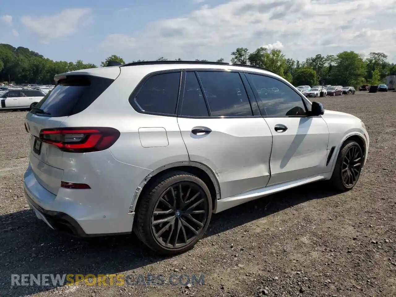 3 Photograph of a damaged car 5UXJU4C03N9K80915 BMW X5 2022