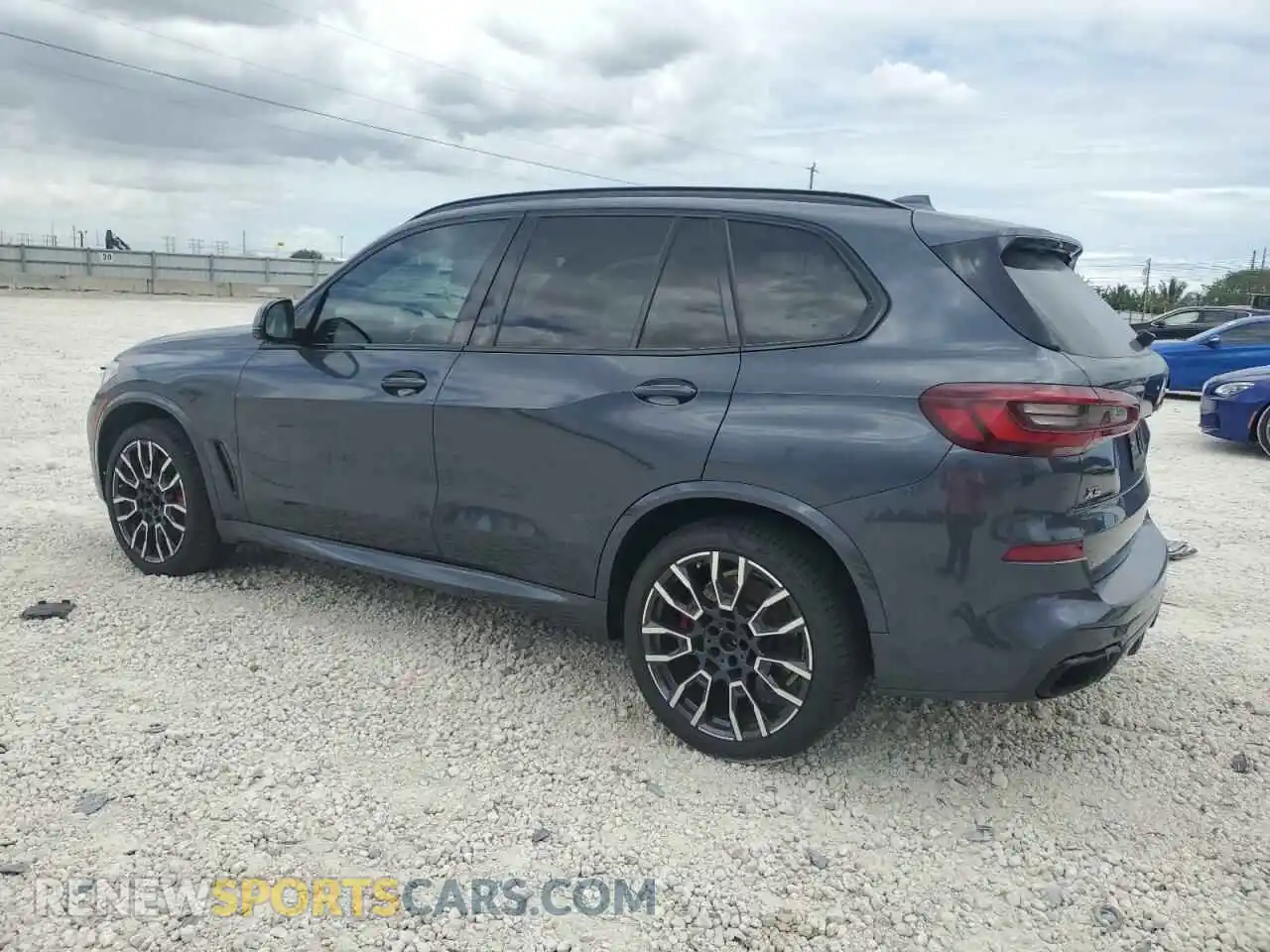 2 Photograph of a damaged car 5UXJU4C06N9M85435 BMW X5 2022