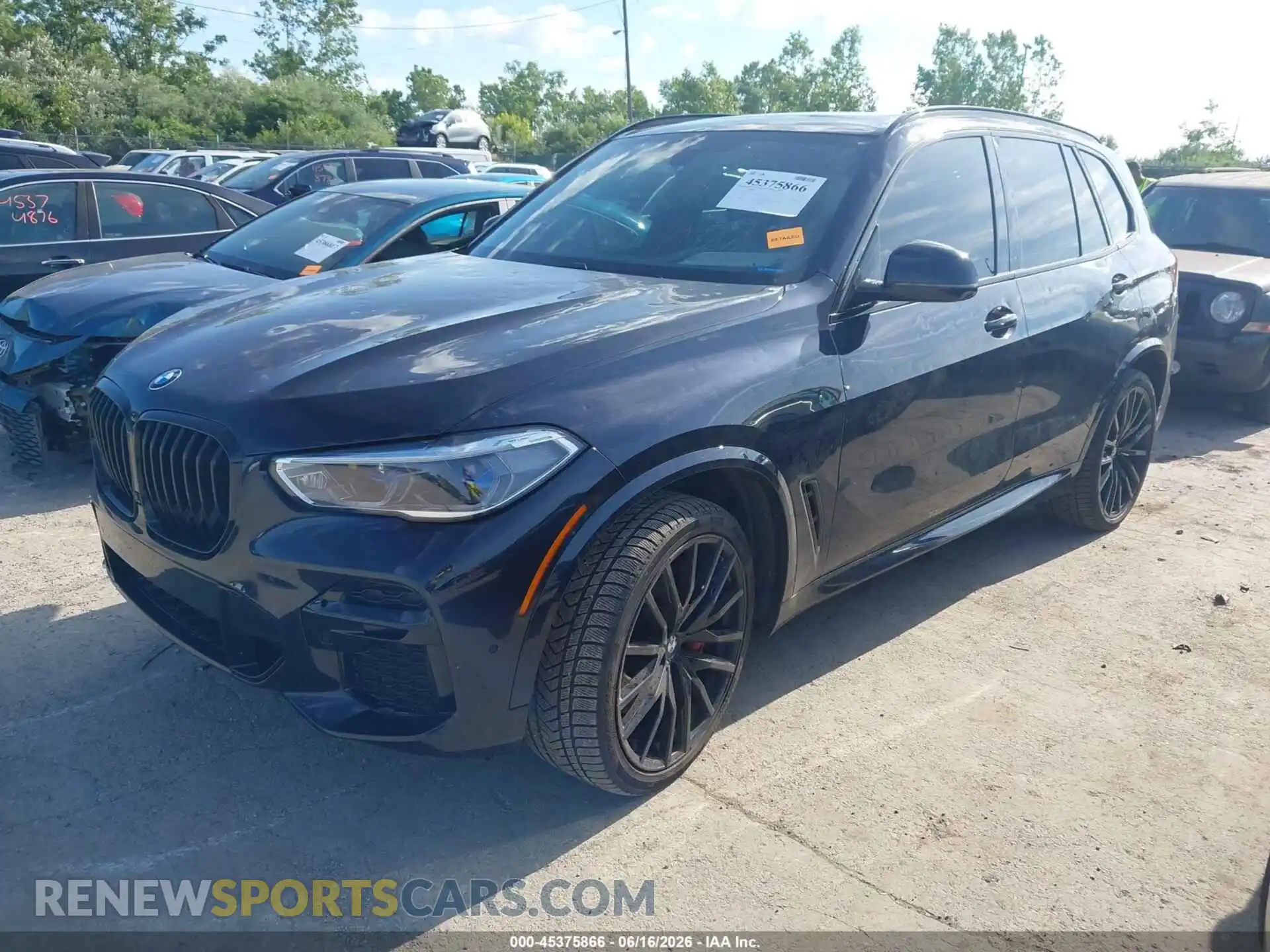 2 Photograph of a damaged car 5UXJU4C09N9J27052 BMW X5 2022