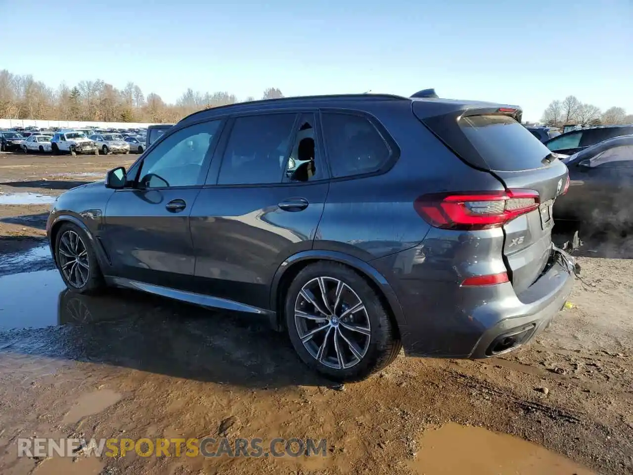 2 Photograph of a damaged car 5UXTA6C01N9L43359 BMW X5 2022