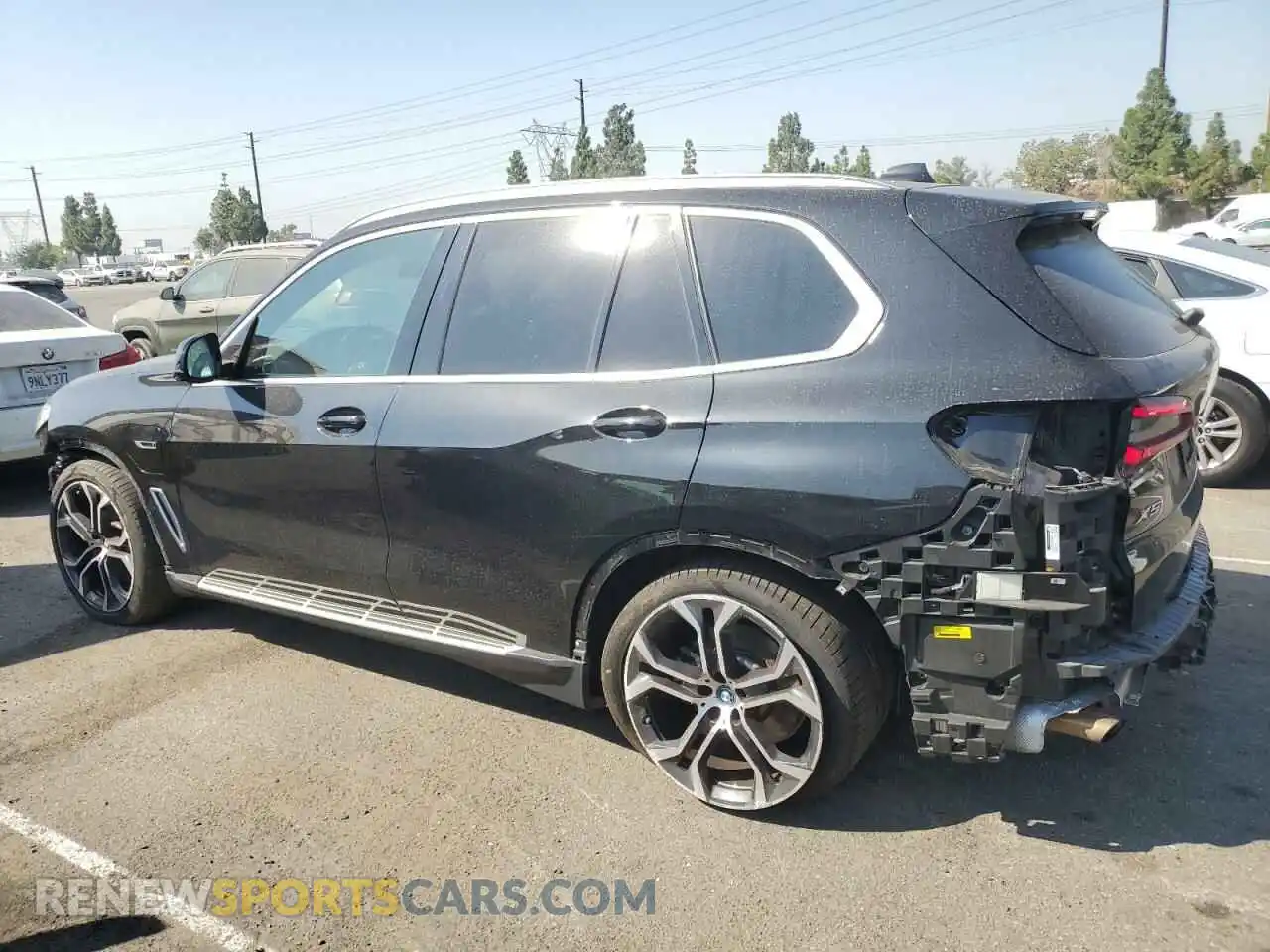 2 Photograph of a damaged car 5UXTA6C04N9M53886 BMW X5 2022