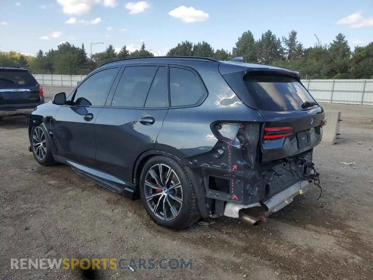 2 Photograph of a damaged car 5UXTA6C06N9M84394 BMW X5 2022