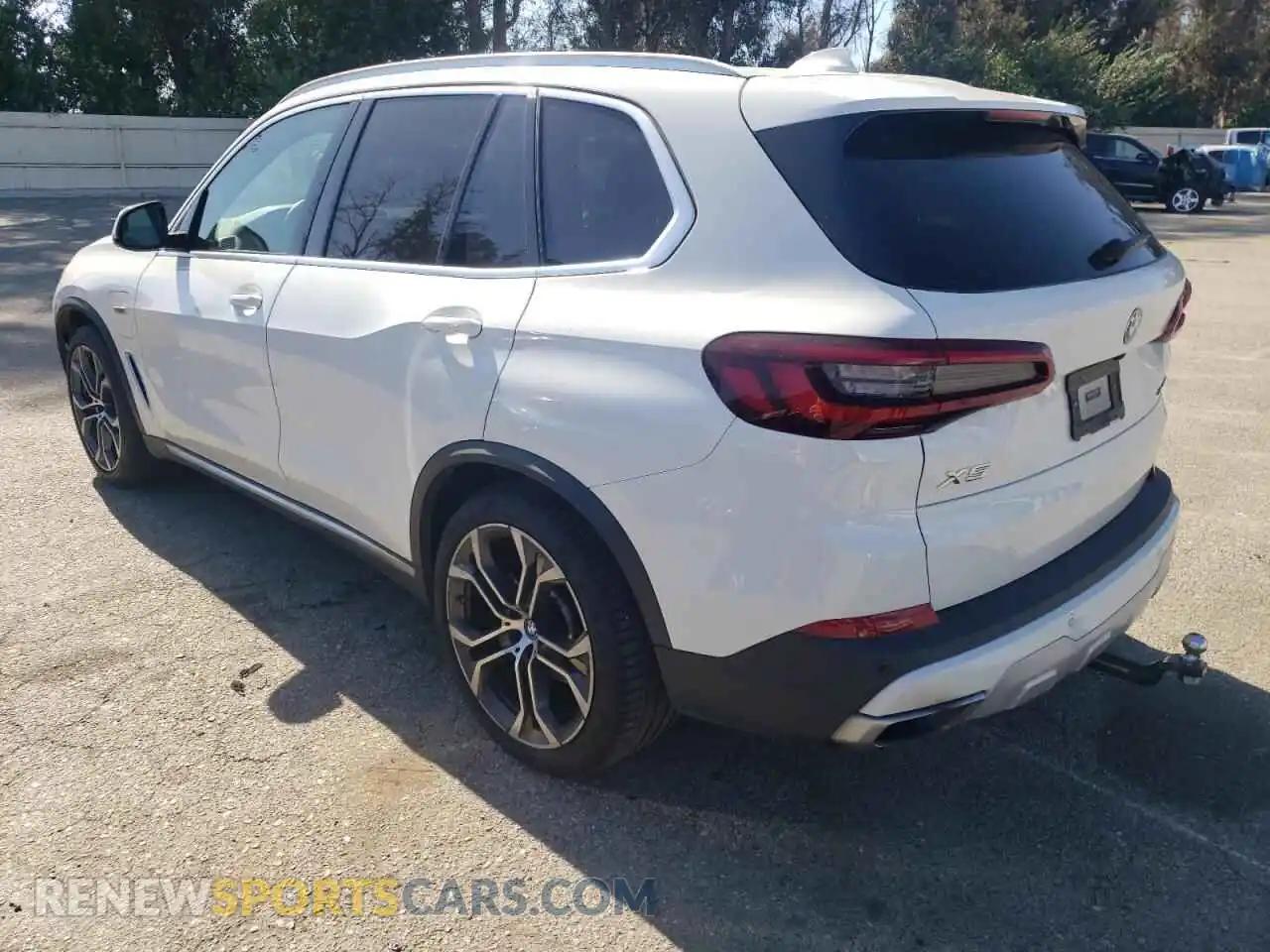 2 Photograph of a damaged car 5UXTA6C09N9J22544 BMW X5 2022