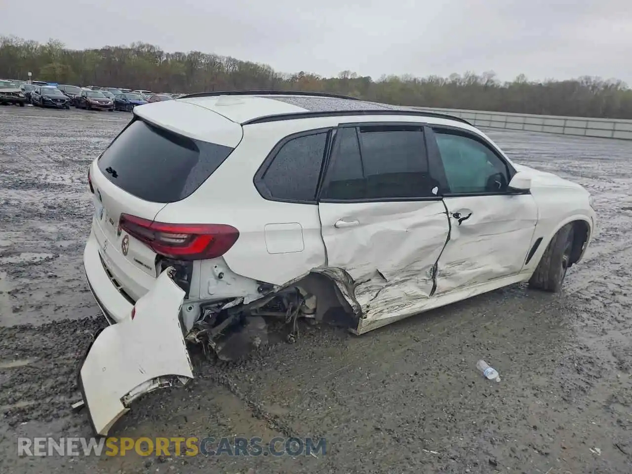 3 Photograph of a damaged car 5UXCR4C00P9N80196 BMW X5 2023