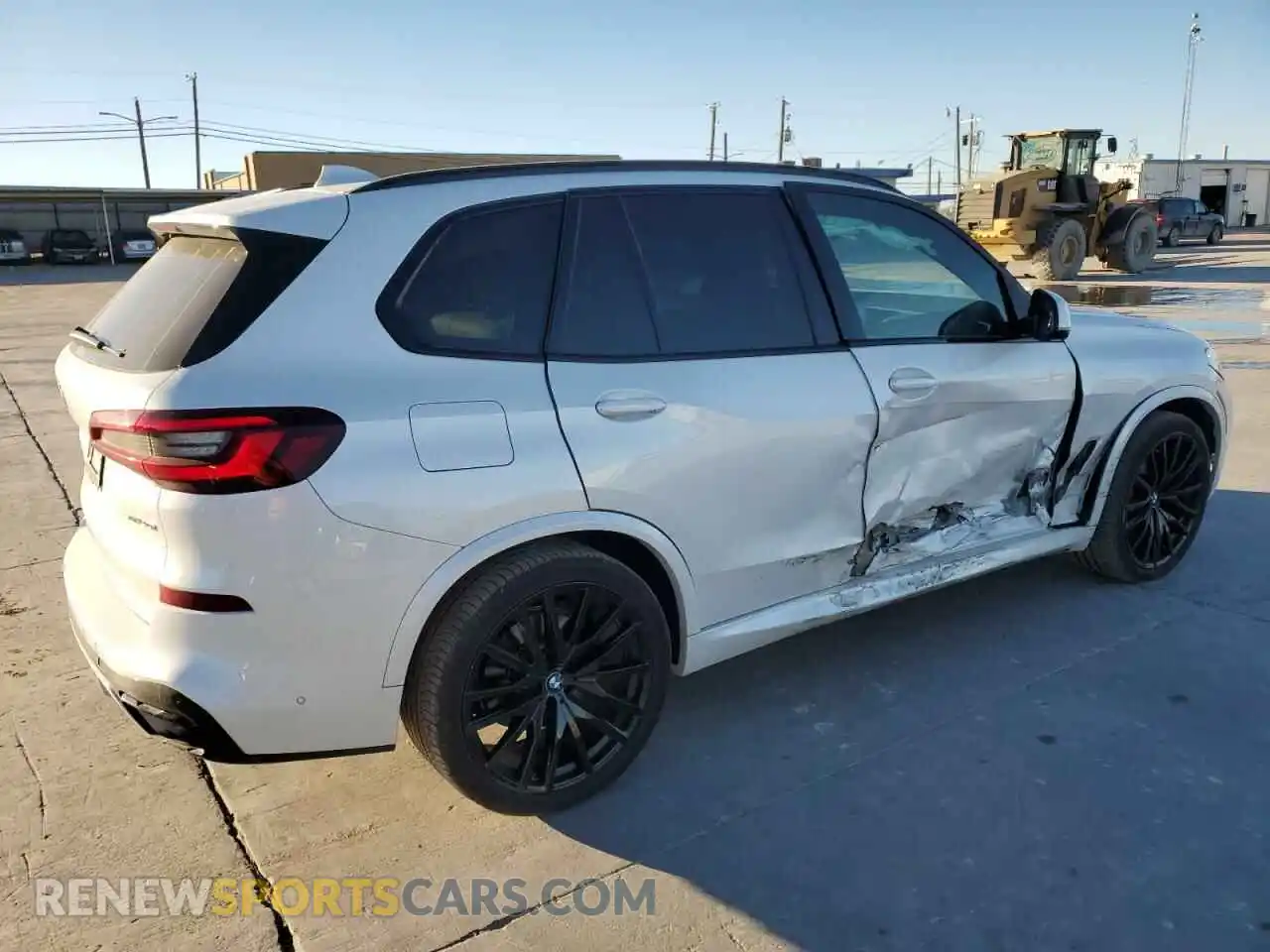 3 Photograph of a damaged car 5UXCR4C00P9P02894 BMW X5 2023