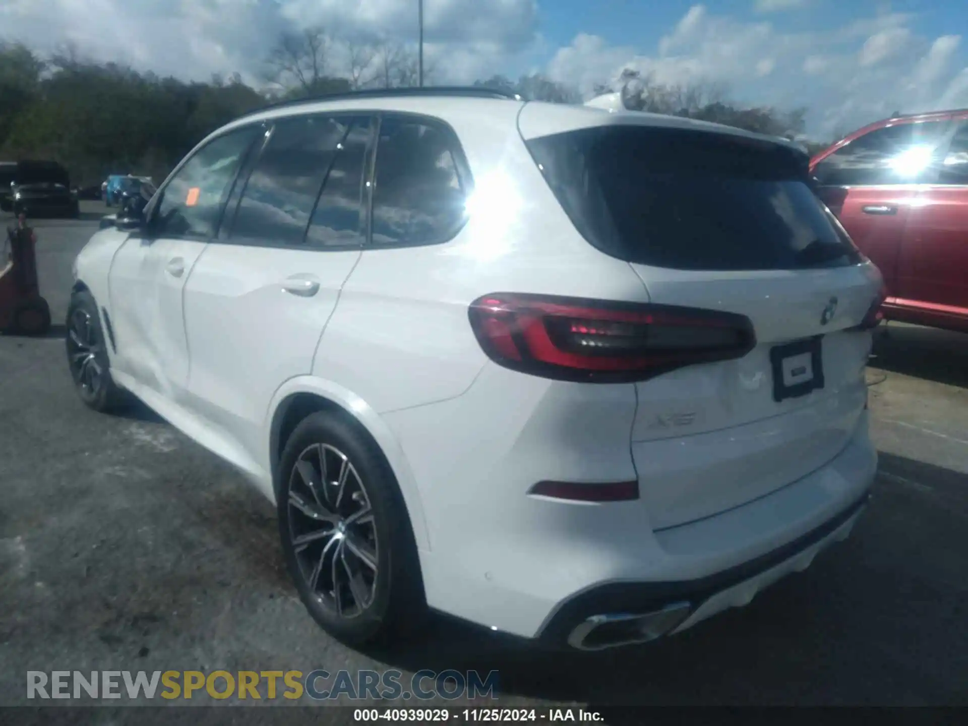 3 Фотография поврежденного автомобиля 5UXCR4C01P9S03859 BMW X5 2023