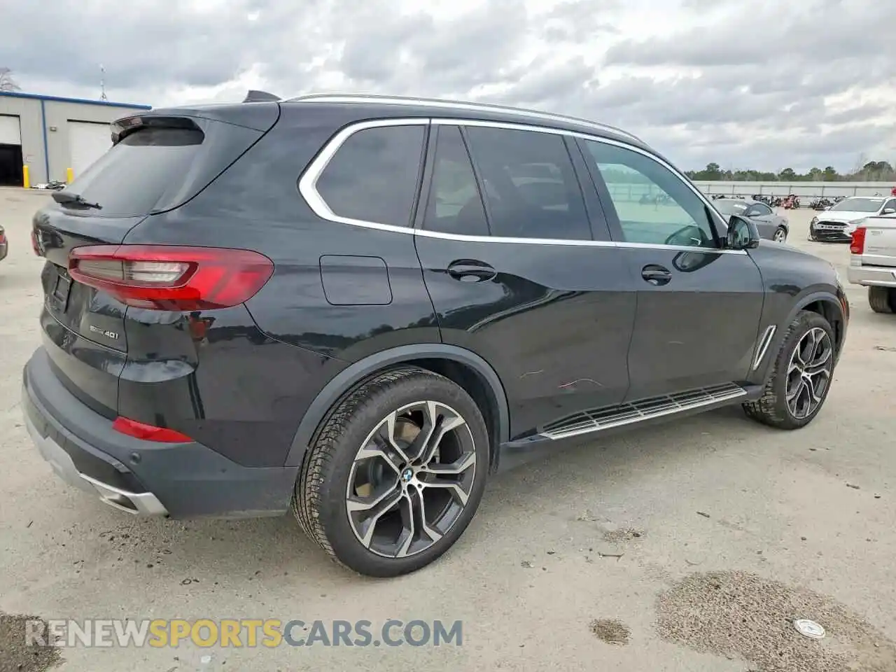 3 Photograph of a damaged car 5UXCR4C02P9R18827 BMW X5 2023